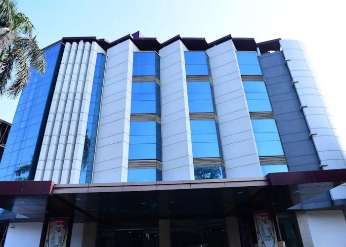 Hotel Ravisha Continental