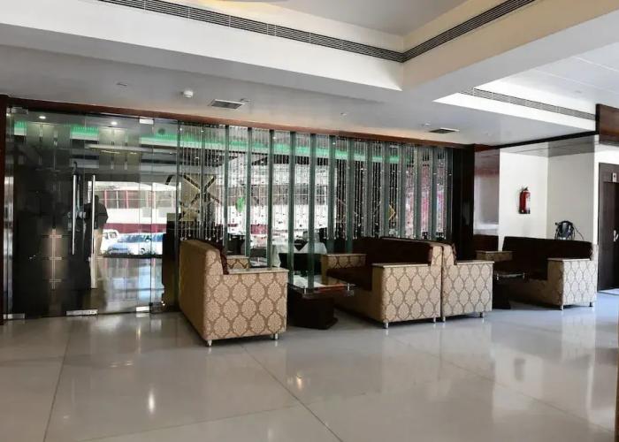 Hotel Ravisha Continental
