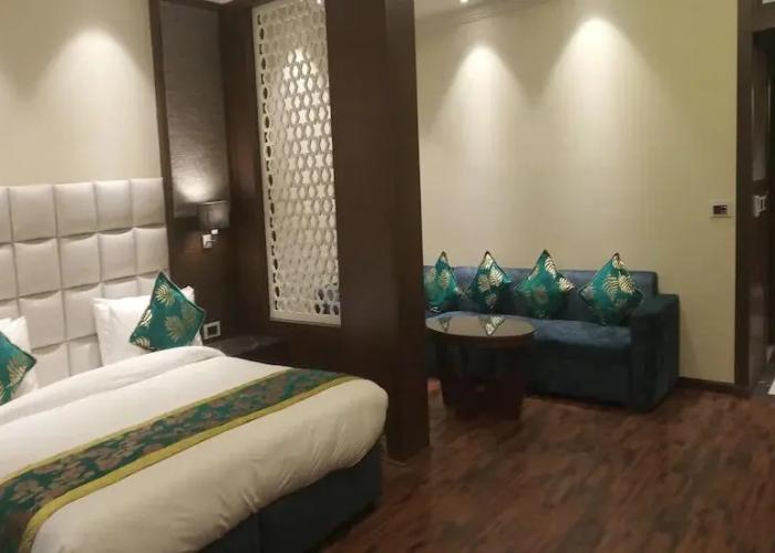 Hotel Milan Palace
