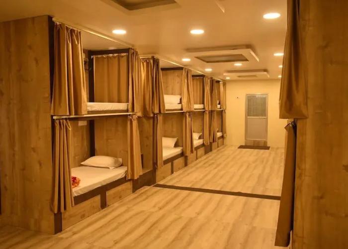 Hotel Relax Inn - Hostel