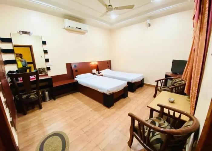 Prayag Inn