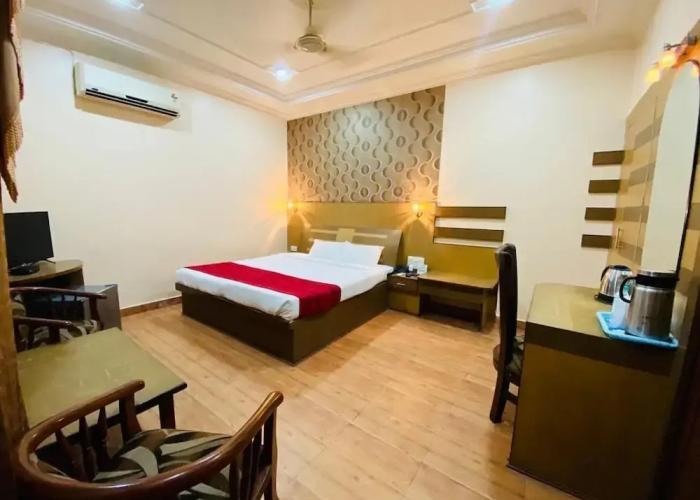 Prayag Inn