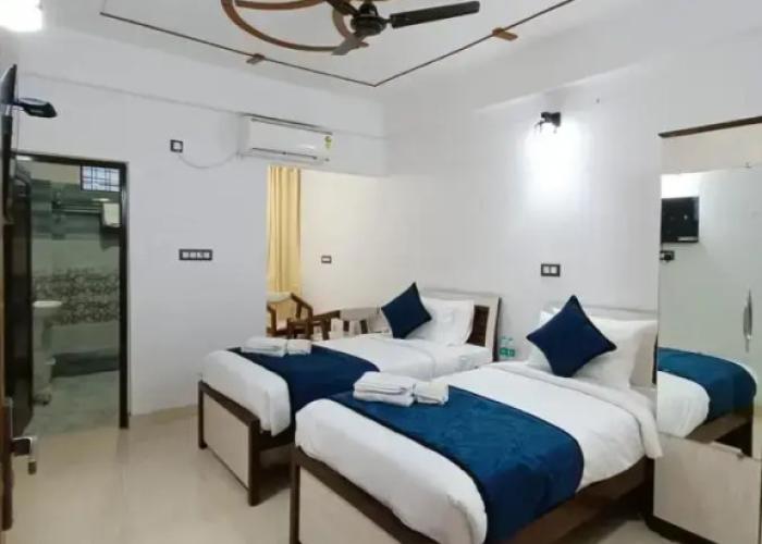 Hotel Aman Residency