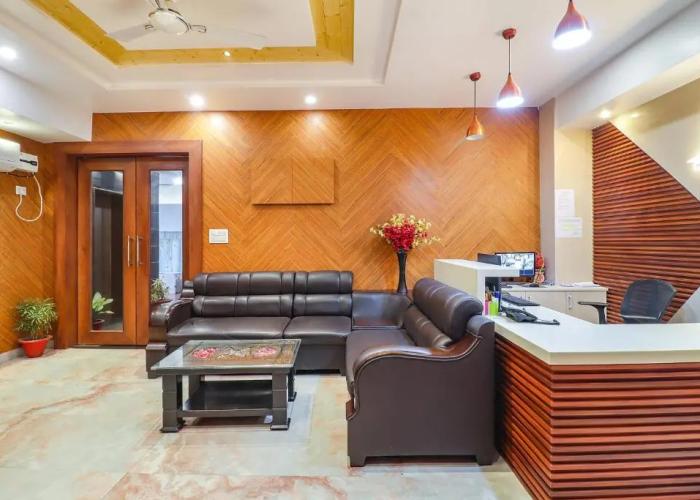 Fabhotel Grand Arya