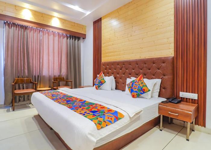 Fabhotel Grand Arya