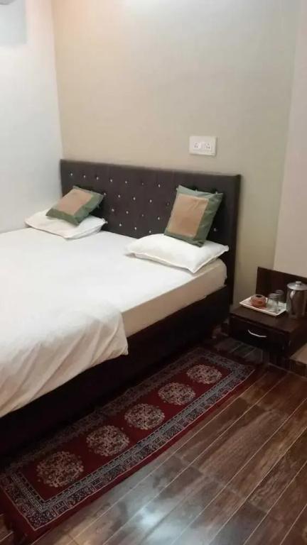 фото Hotel Basera