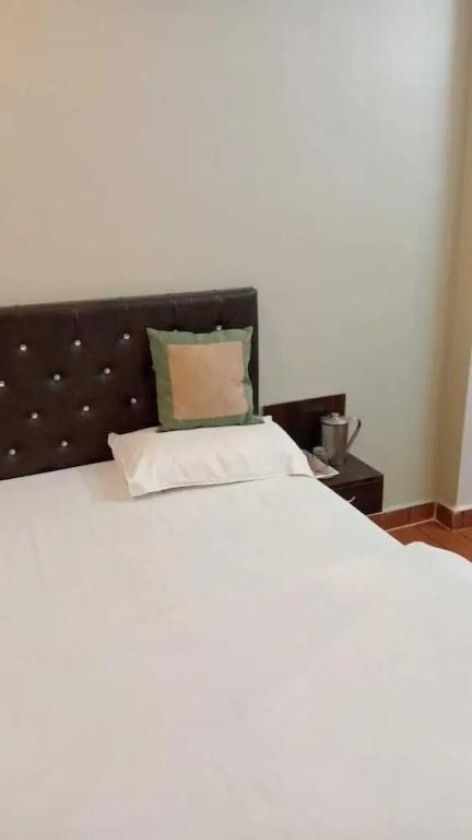 фото Hotel Basera