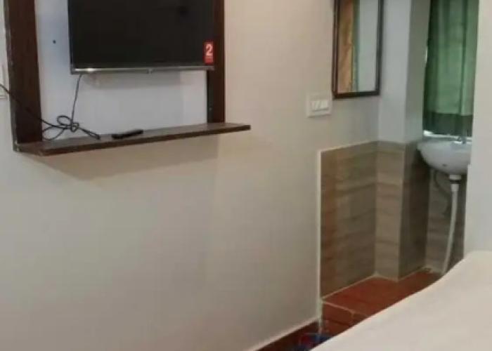 Hotel Basera
