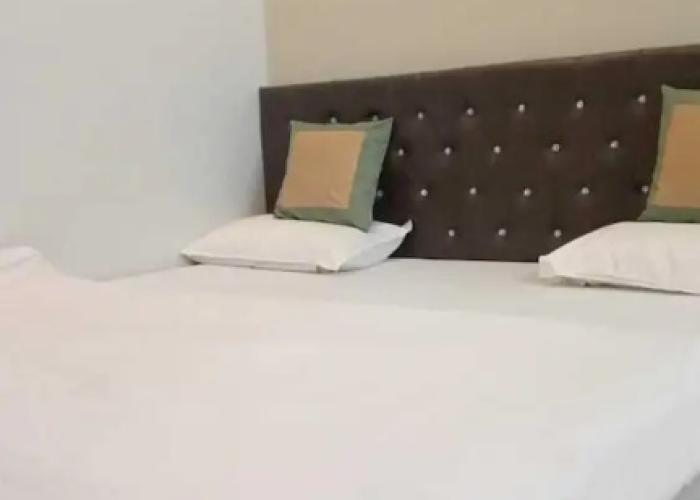 Hotel Basera