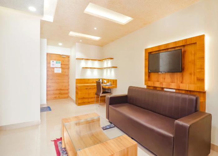 Fabhotel Holiday Grand
