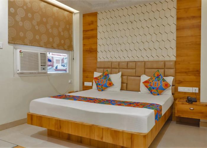 Fabhotel Holiday Grand