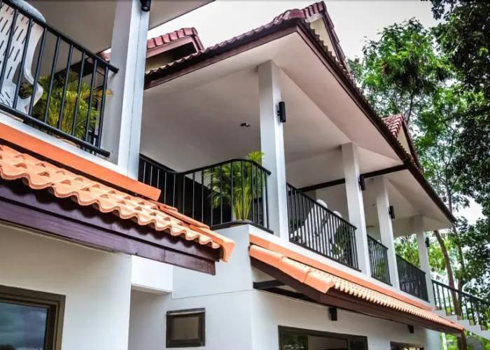 Two Chefs Inn Guesthouse