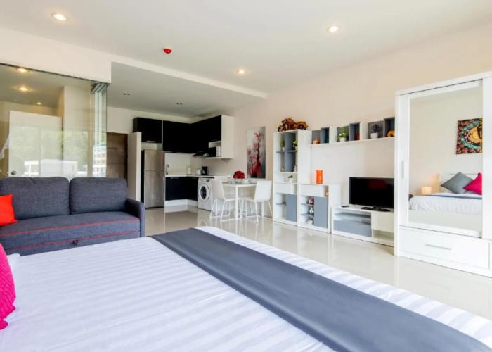 Chic Condo Karon by RESAVA