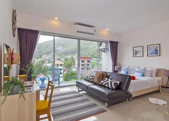 Chic Condo Karon by RESAVA