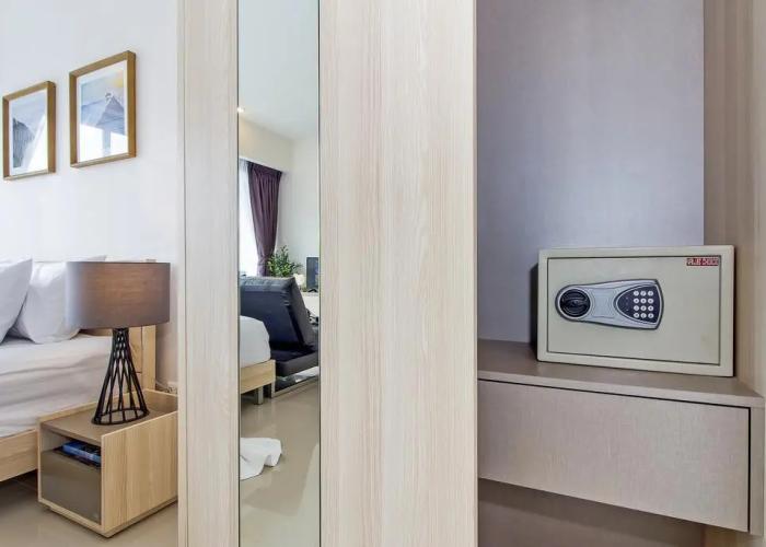 Chic Condo Karon by RESAVA