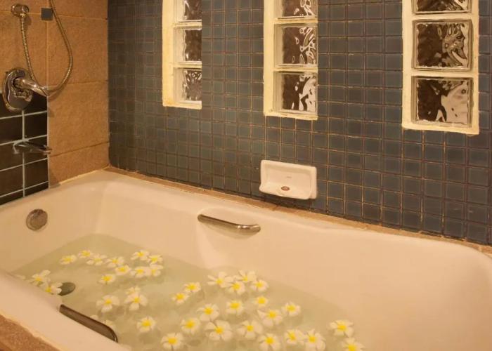 Woraburi Phuket Resort & Spa