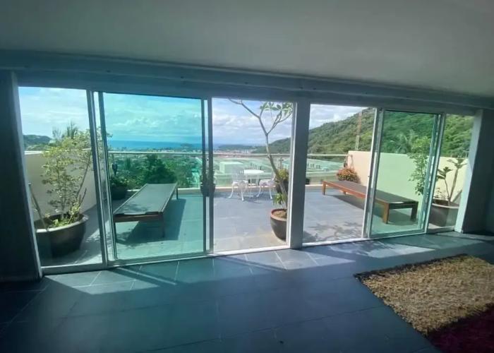 Kata Top View by Lofty