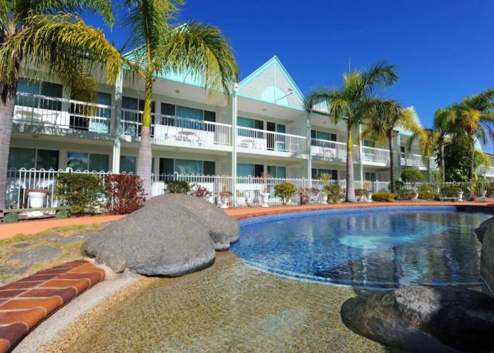 Reef Adventureland Motel