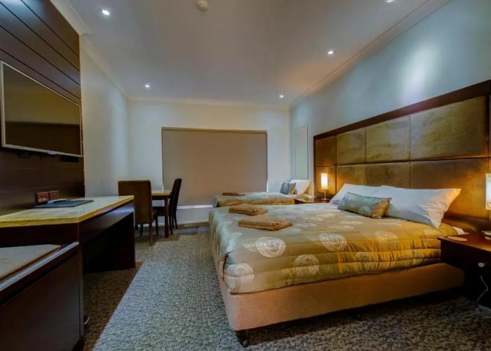 Western Downs Motor Inn