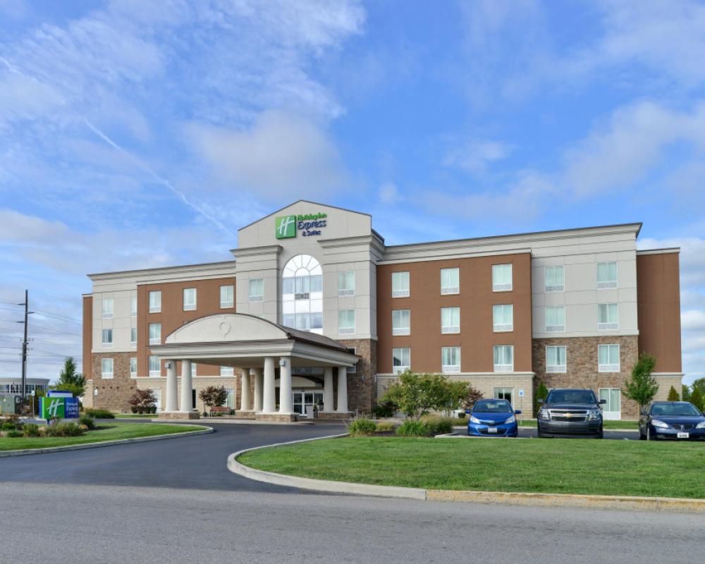 Holiday Inn Express Hotel & Suites Terre Haute by IHG