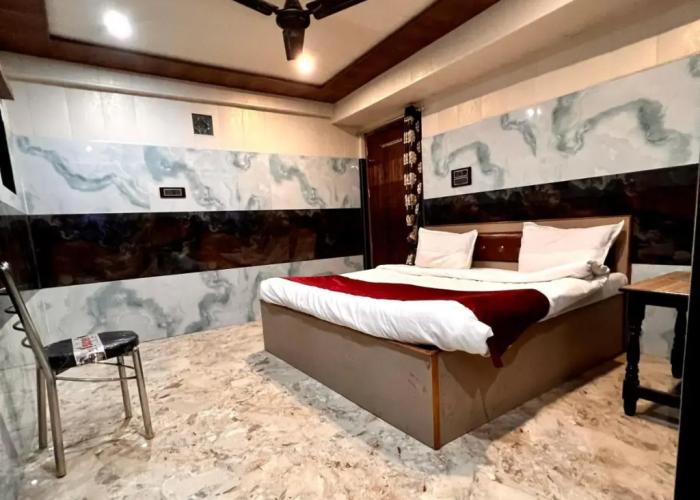 Hotel Raghunandan Inn