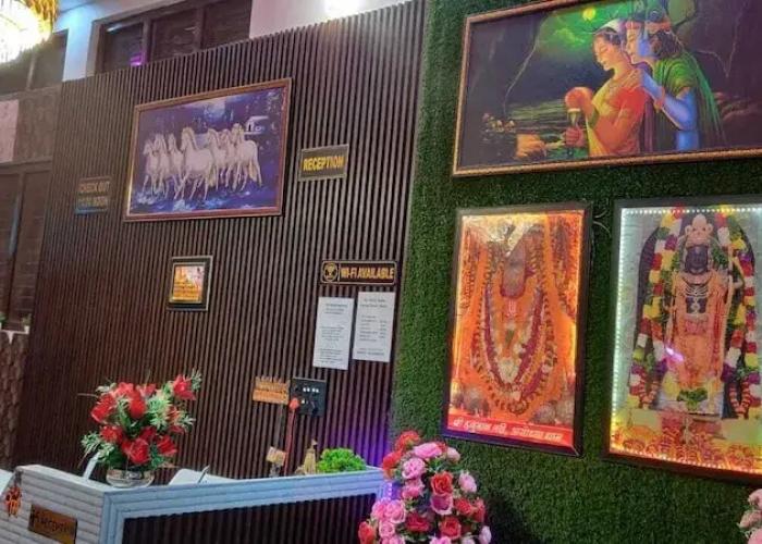 Shri Radhe Radhe Paying Guest House