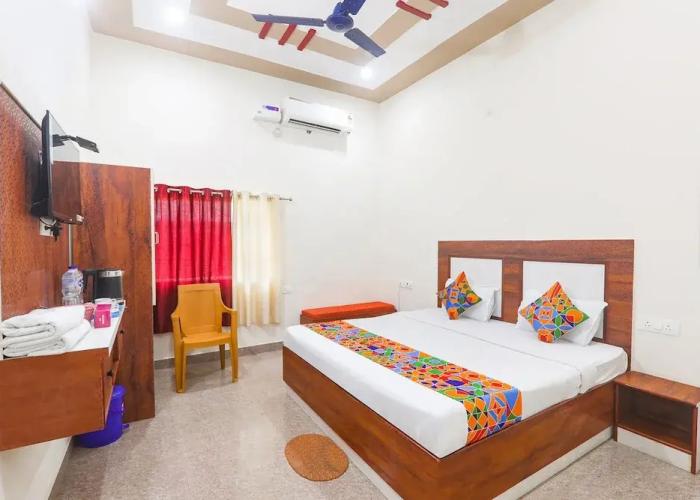 Fabhotel Shree Venkatesh Nileyam