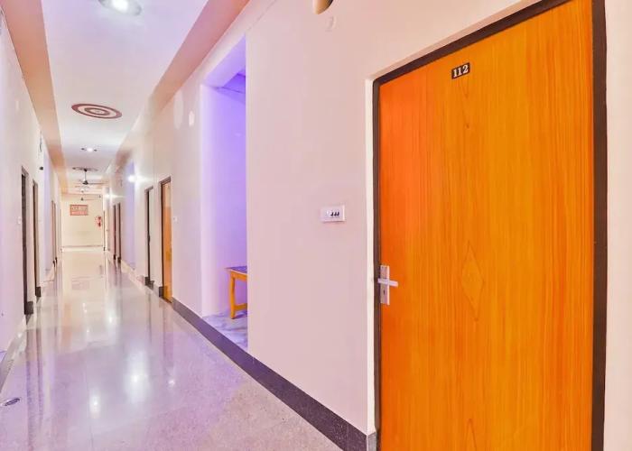 Fabhotel Shree Venkatesh Nileyam
