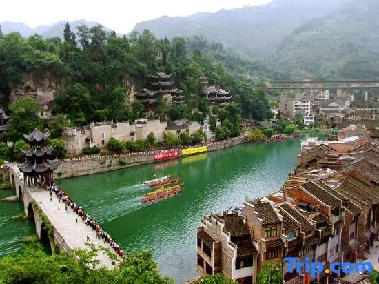 Dahe Guanyi Inn