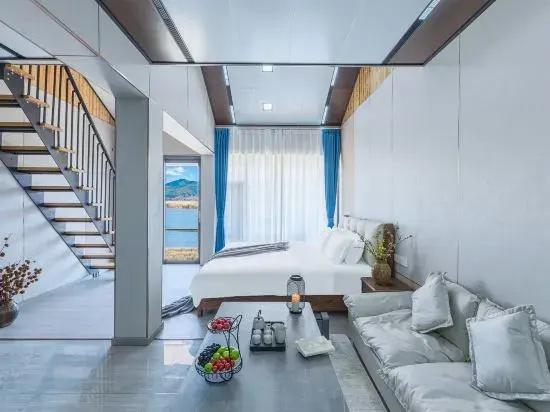 Yiwan Huqi Homestay in Lugu Lake