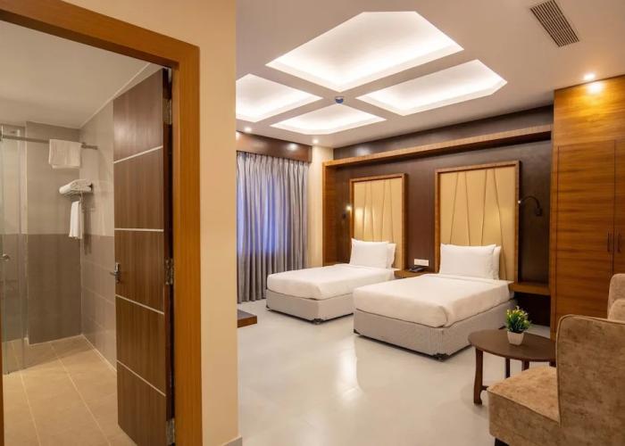 Hotel Palm International