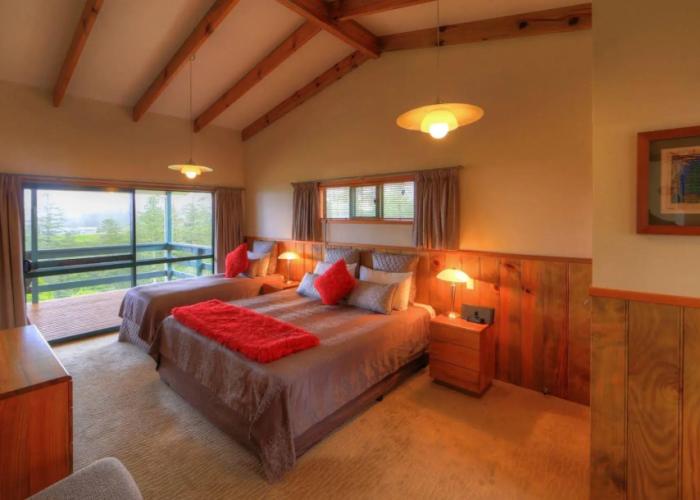 Endeavour Lodge