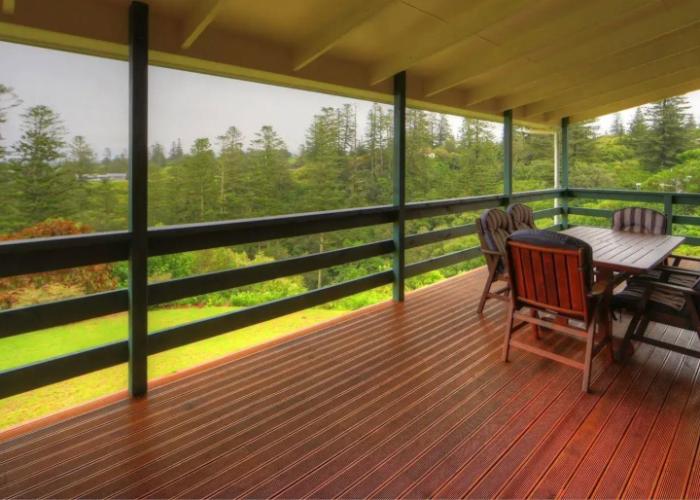 Endeavour Lodge