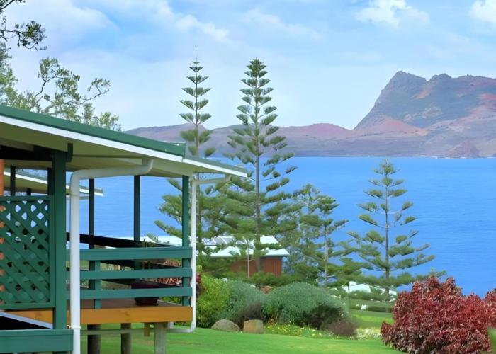 Endeavour Lodge