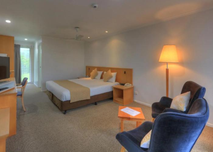 Paradise Hotel And Resort