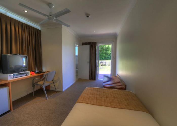Paradise Hotel And Resort