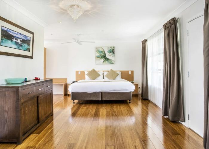Paradise Hotel And Resort