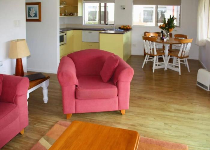 Poinciana Cottages