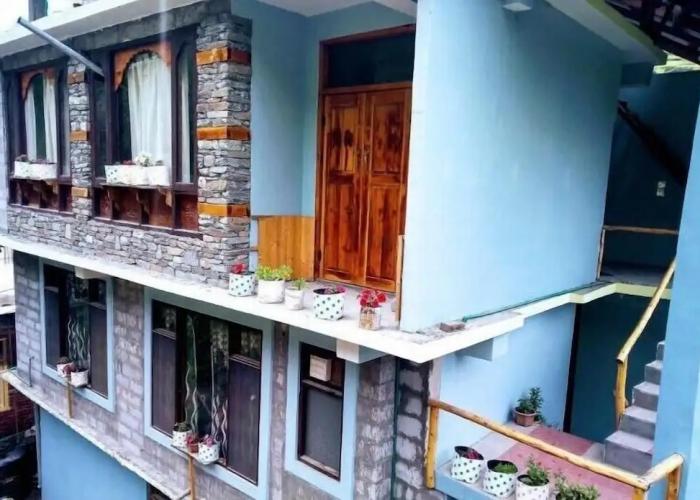 Jibhi Cottage