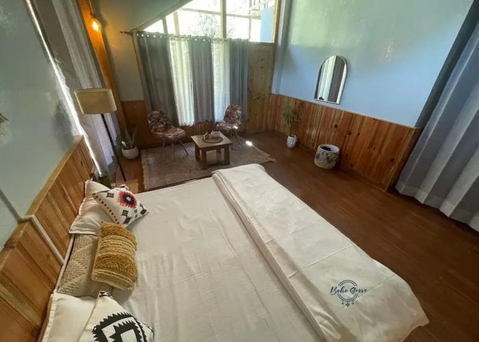 Boho Grove Cafe and Stay