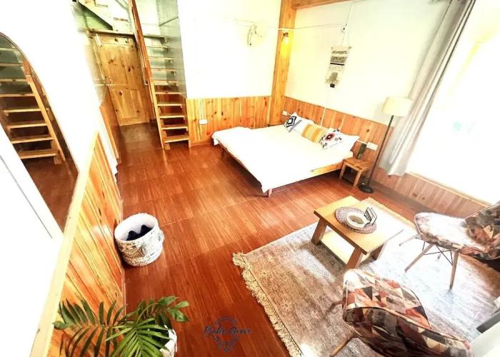 Boho Grove Cafe and Stay