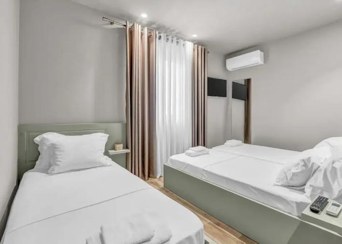 Villa Zoi A Stay to Remember I Guest House in Elbasan Castle