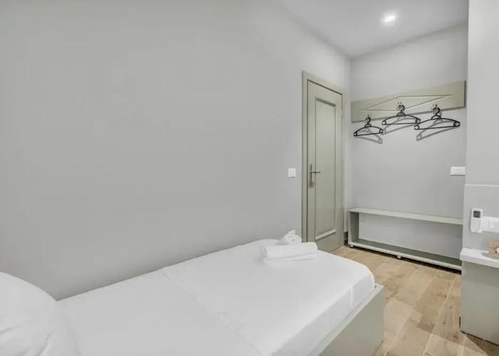 Villa Zoi A Stay to Remember I Guest House in Elbasan Castle