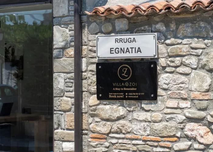 Villa Zoi A Stay to Remember I Guest House in Elbasan Castle