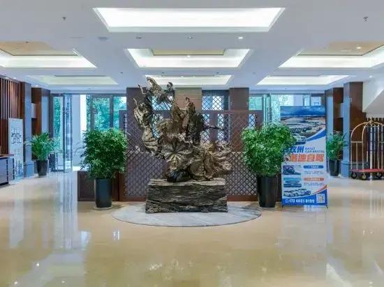 Gongga cliff Hot Spring Hotel
