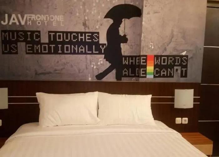 JAV Front One Hotel Lahat