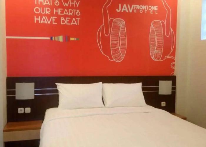 JAV Front One Hotel Lahat