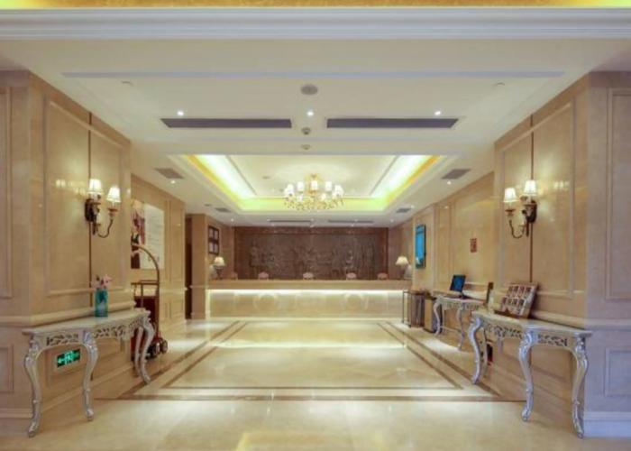 Vienna hote Ganzi 318 National Road Yajiang Bianch