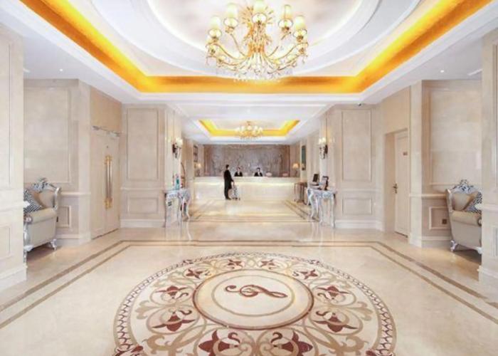 Vienna hote Ganzi 318 National Road Yajiang Bianch