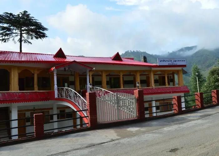 Hotel Burans And Restaurant